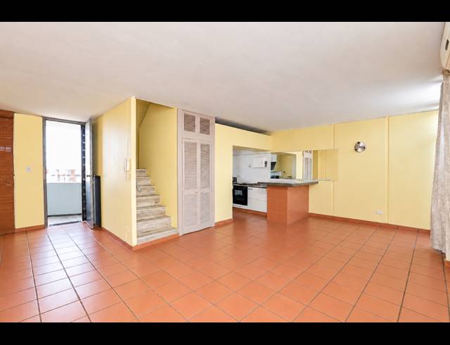 3 BEDROOM APARTMENT FOR SALE IN ESSENWOOD